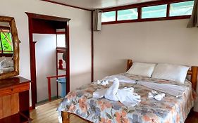 Cotingas Ocean View
